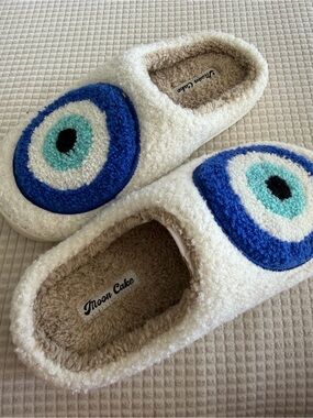 Moon Cake Evil Eye Slippers — Women’s XS (4/5) — NWOT
